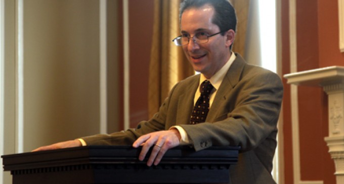 Scholar explores Talmudic law, Jewish tradition