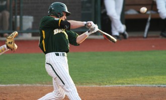 Baseball lengthens win streak to 15