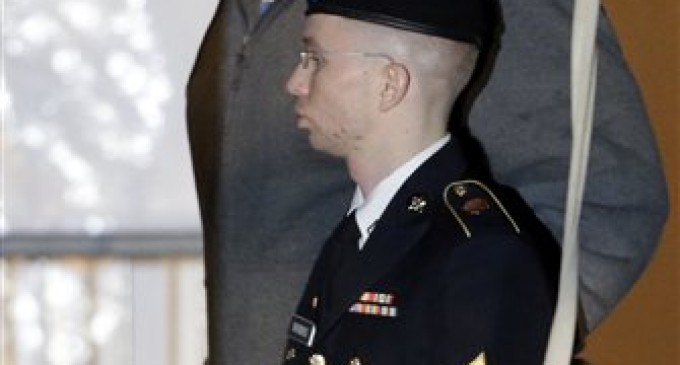 Army GI says he leaked secrets to spark war debate
