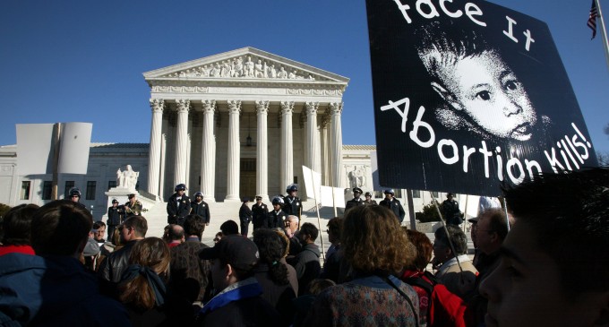 Bill would put tighter guides on Texas abortion clinics
