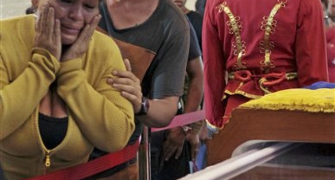 Chavez body to be put on permanent display