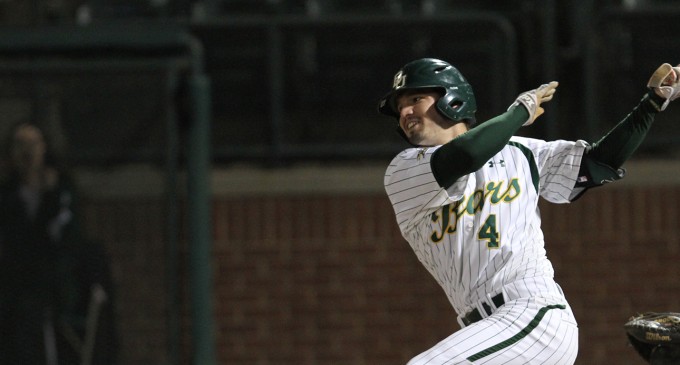 Baseball team set to take on No. 9 Sooners