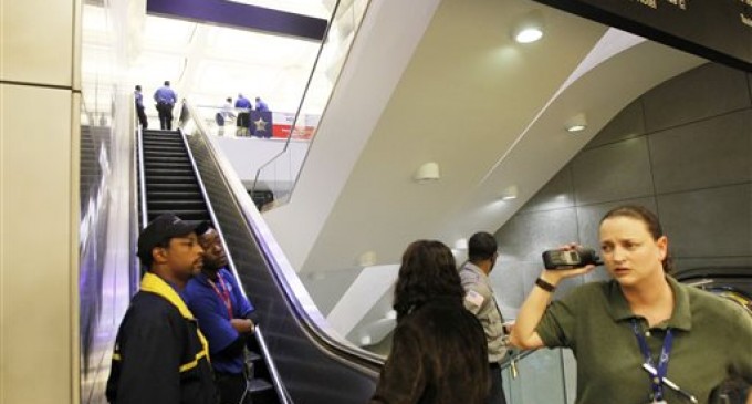 Man killed after firing shot at Houston airport