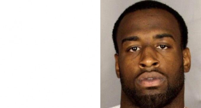 Baylor safety charged with assault