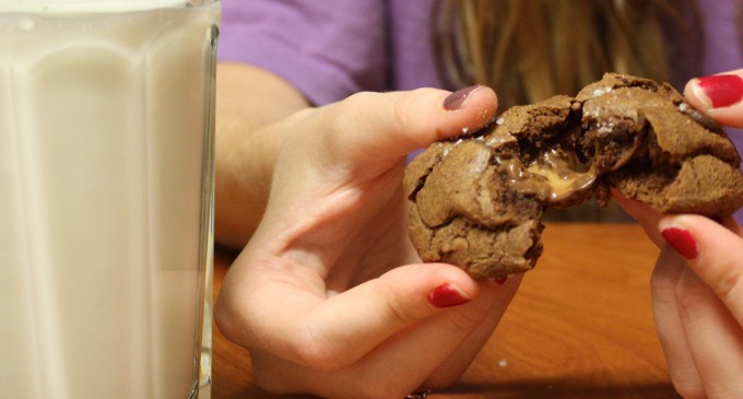 Pinbusters: Salted Caramel & Nutella Stuffed Double Chocolate Chip Cookies