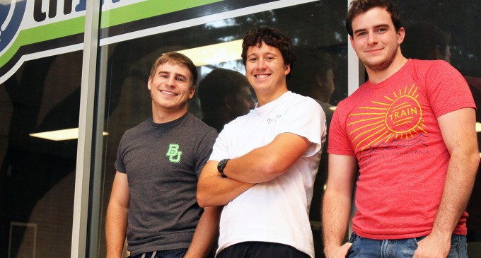 Students launch studying site