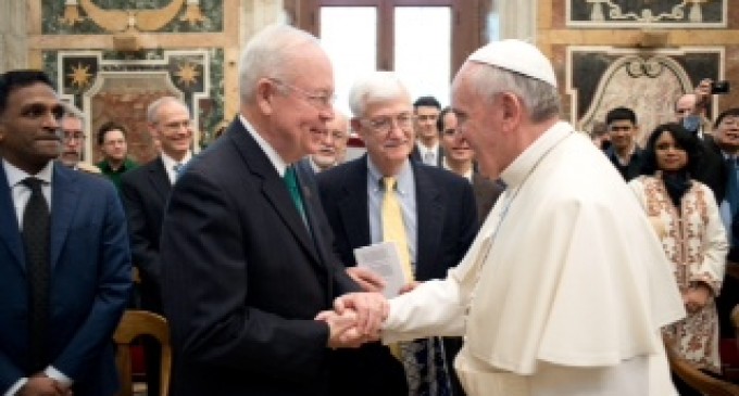 Starr meets pope, talks faith