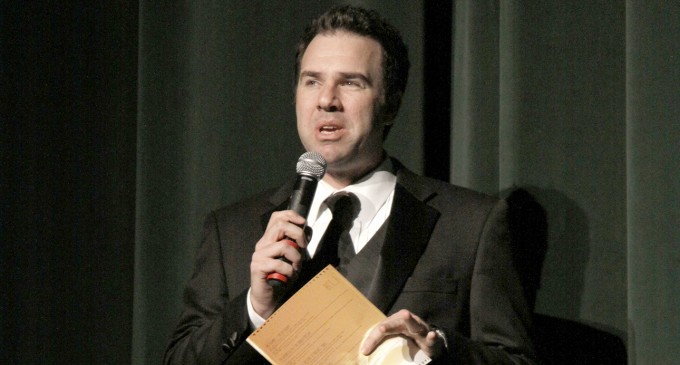 Emcee brings puns, laughter to All-University Sing stage
