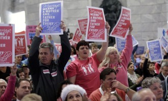 Religious groups join, fight gay marriage in court