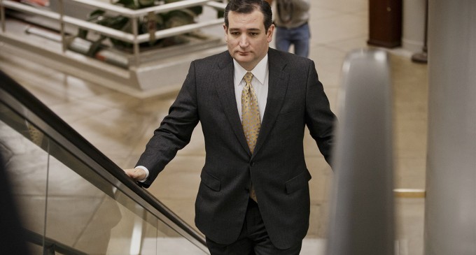 Senate clears debt limit measure for Obama
