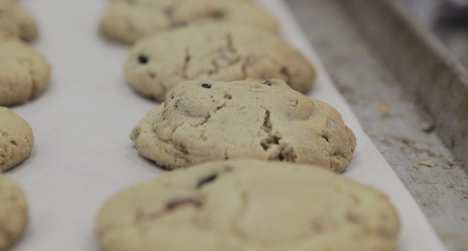 Trail of cookie crumbs leads to Baylor campus