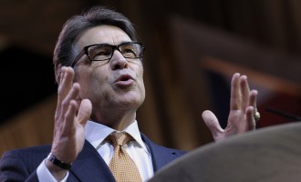 State grand jury examines Perry ethics case