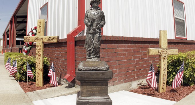 Community remembers fallen with memorials