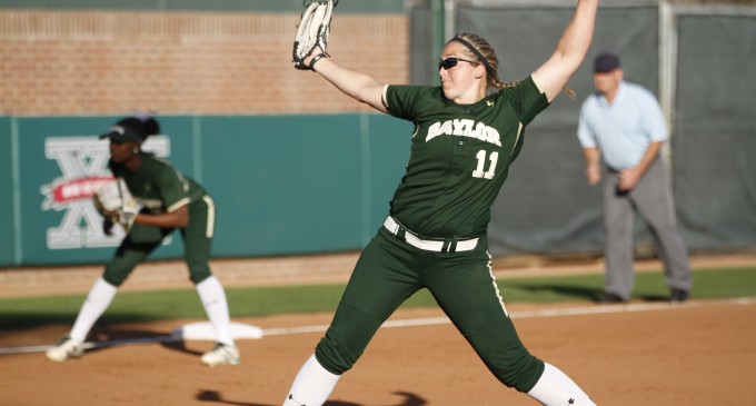 Softball advances to the NCAA Super Regionals