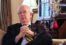 Starr resigns as Baylor chancellor: ‘We need to have the truth’