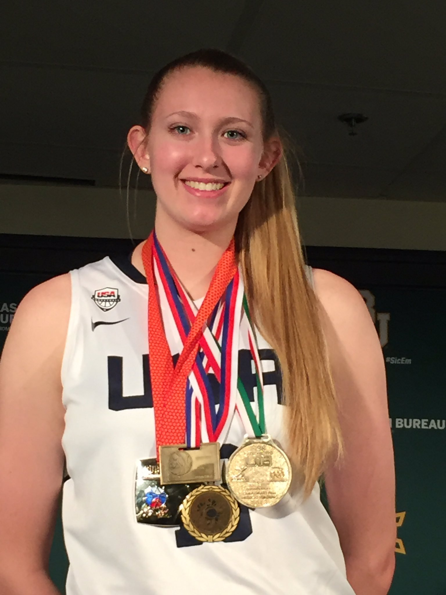 Four-time gold medalist Lauren Cox ready for transition to Lady Bears basketball | The ...1536 x 2048