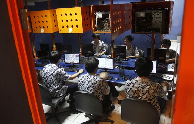 Facebook used to kidnap Indonesian girls