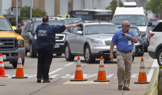 Shots fired in Houston area airport; suspect killed on site