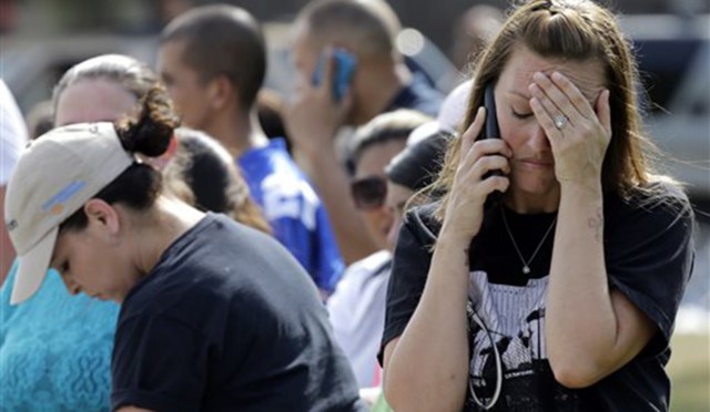 Teen dead, more hurt in Texas high school stabbing