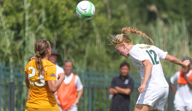 Burns’ potential shines bright for Baylor soccer