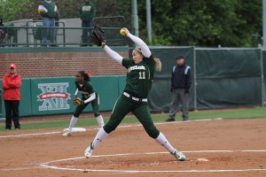 Baylor softball takes on the University of Houston in a doubleheader at Getterman Softball Stadium on Tuesday, April 23, 2013.  Travis Taylor | Lariat Photographer