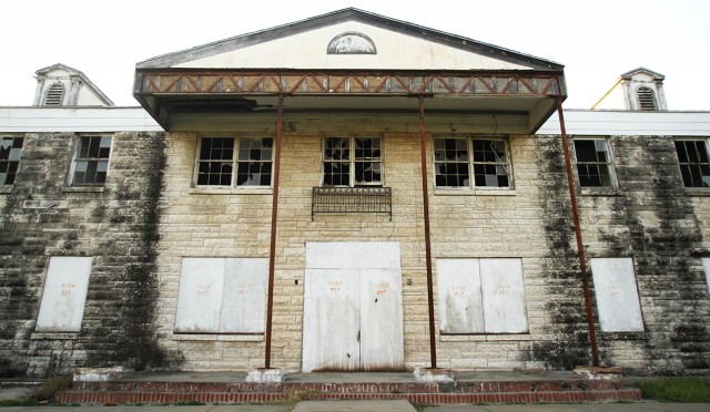 Waco renovates forgotten college campus