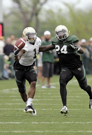 Baylor football held their spring scrimmage on Saturday, April 5, 2014 at the Highers Complex. Travis Taylor | Lariat Photo Editor