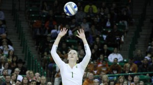 Junior setter Amy Rosenbaum sets a ball during Baylor's loss to Texas on Nov. 19. Rosenbaum had six kills, 33 assists and 10 digs in the loss.Skye Duncan | Lariat Photographer