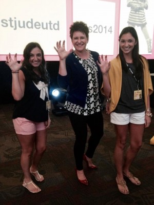 Tori Hinton, Up ’til Dawn logistics director, does a Sic ‘Em with Cassidy Daw and St. Jude’s chief marketing director, Baylor alumna Emily Callahan at the Up ‘til Dawn collegiate leadership seminar in Memphis.Courtesy Photo
