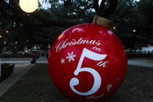 Decorations, including a manger and giant ornament, adorn the area in front of the Bill Daniel Student Center for Baylor’s 49th annual Christmas on Fifth  Street celebration, which will take place at 6 p.m. today.Skye Duncan | Lariat Photographer