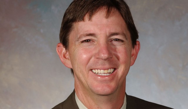 Men’s tennis drops against No. 11 Illini