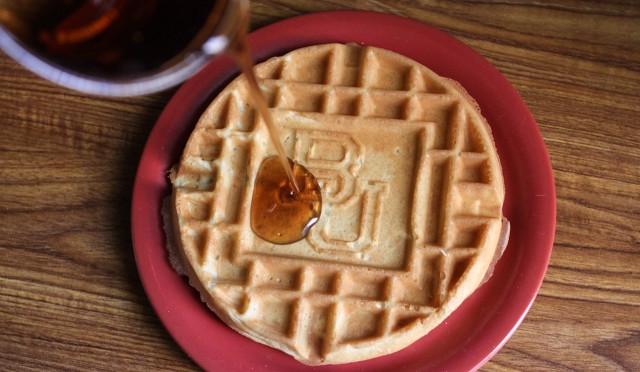 Memorial Dining Hall and East Village Dining Hall are switching up the Baylor dining experience with new, customized BU waffle makers.  Jess Schurz|Lariat Photographer