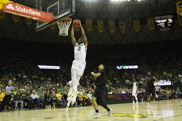 Junior forward Rico Gathers goes up for a dunk during Baylor’s 69-42 win over KSU on Saturday. Hannah Haseloff | Lariat Photographer