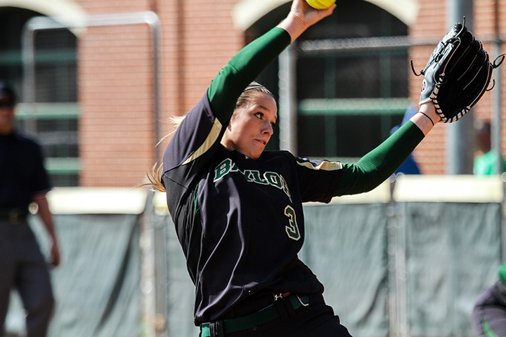 No. 3 junior pitcher Heather Stearns pitches during Baylor’s 3-0 win over Stephen F. Austin on February 8. Stearns leads a Baylor rotation holding batters to a batting .165 average. Kevin Freeman | Lariat Photographer
