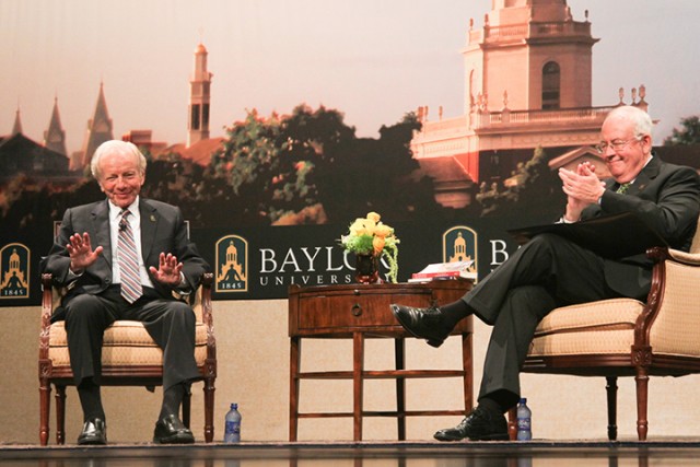 Former U.S. senator and 2000 Democratic Party vice president nominee Joe Lieberman discusses current political issues with Baylor President and Chancellor Ken Starr on Tuesday night in Waco Hall.  Skye Duncan | Lariat Photo Editor