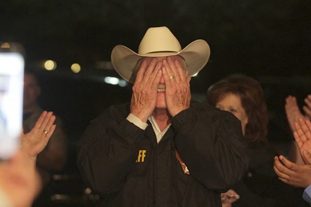 Sheriff keeps his job