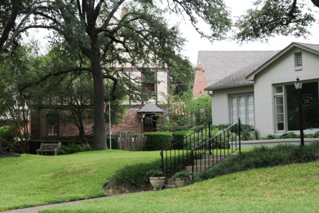 Realtors advise grad students on where to live in Waco