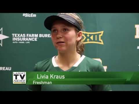 Women’s tennis splits weekend conference slate