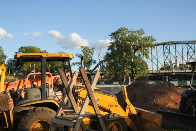 East Waco residents support riverfront development