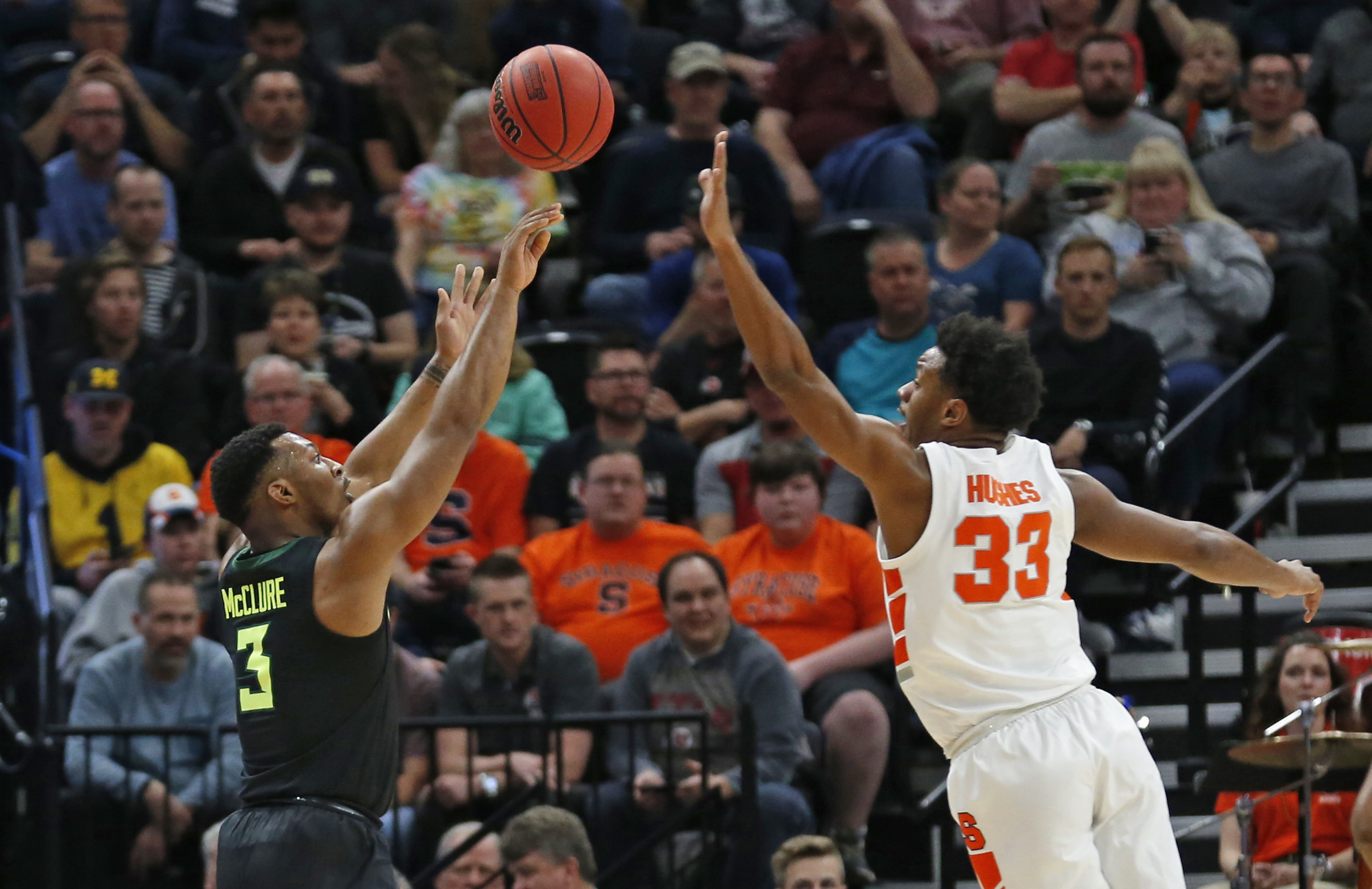 Hot-shooting Bears upset Syracuse in first round of NCAA Tournament | The Baylor Lariat