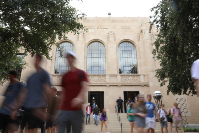 Students reflect on changing, dropping classes