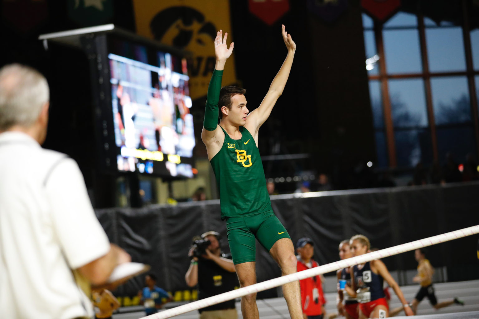 Baylor track and field takes off on the right foot, continuing season