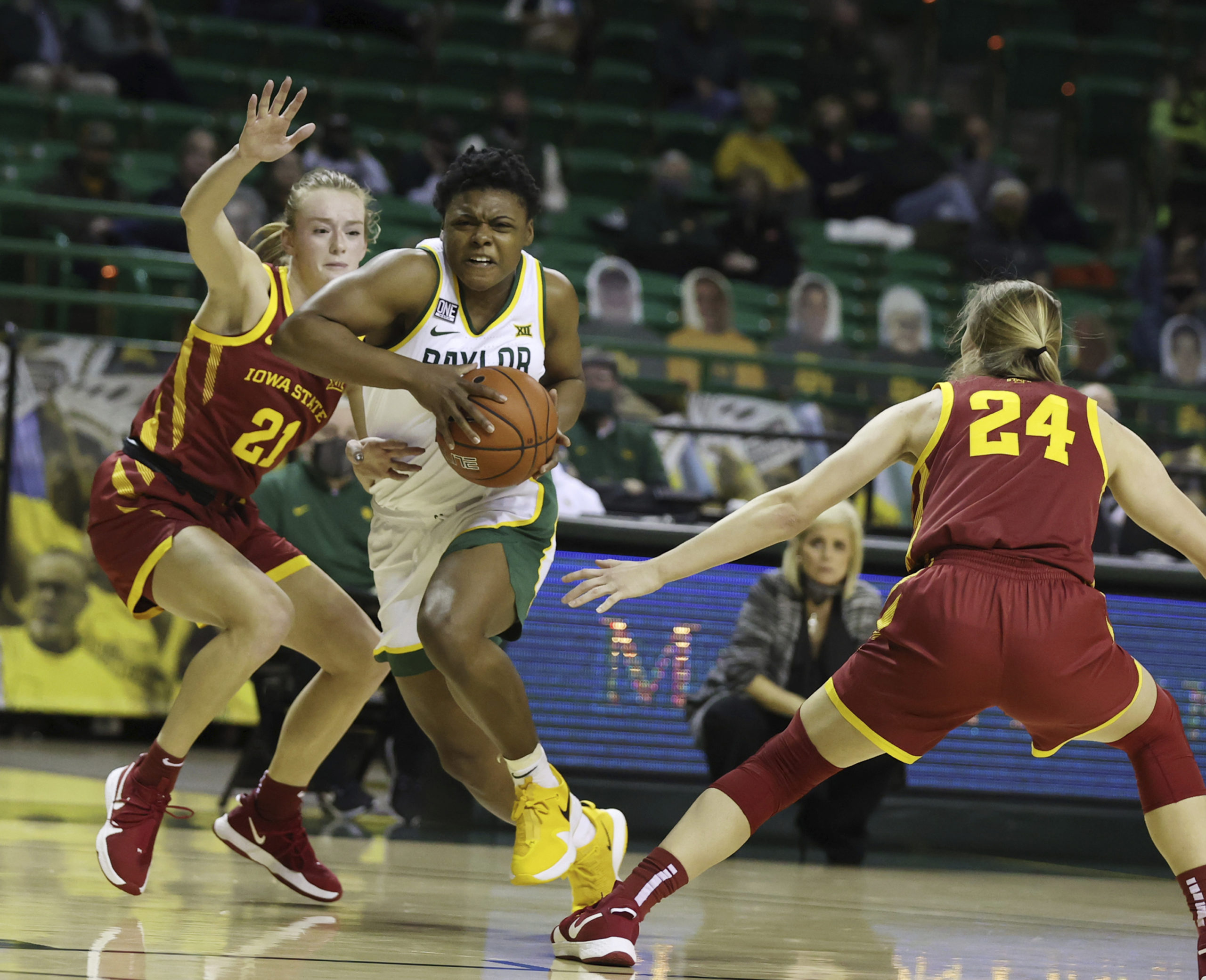 Shorthanded Lady Bears fall to Iowa State | The Baylor Lariat