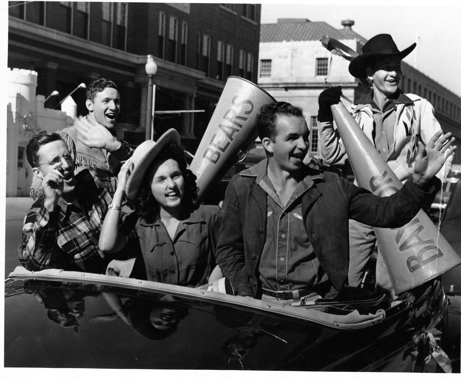 Floating through Baylor’s parade history The Baylor Lariat