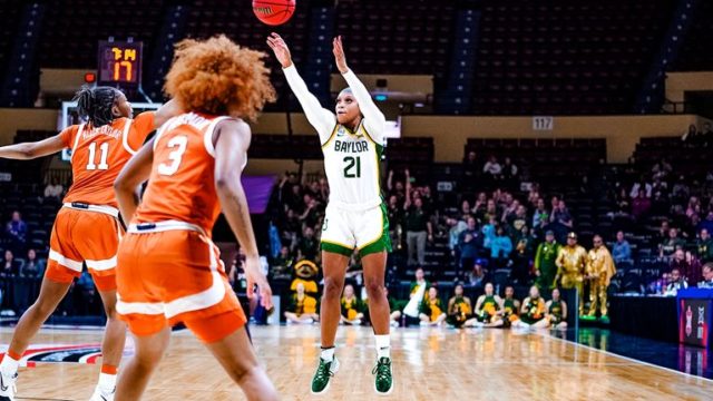 Junior guard Ja'Mee Asberry finished the game with 13 points.  Asberry's three 3-pointers in the contest put her at 75 for the season, tying Emily Niemann (2003-04) for second place in program history.  Photo courtesy of Baylor Athletics
