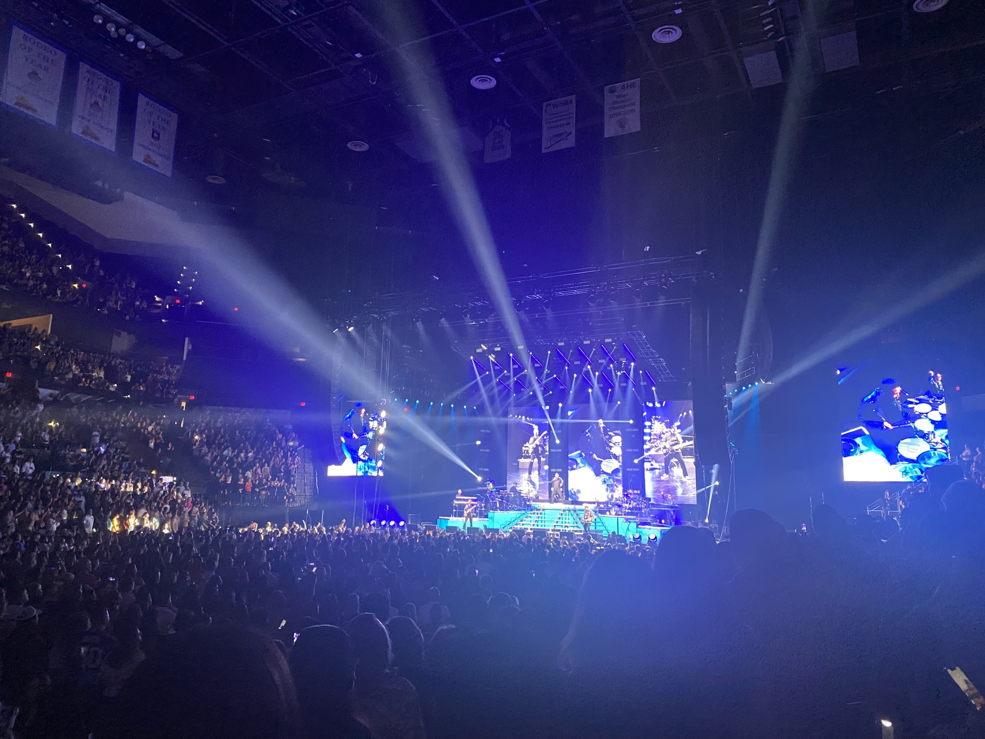 Concert review: Pitbull is still top dog in music industry | The Baylor  Lariat
