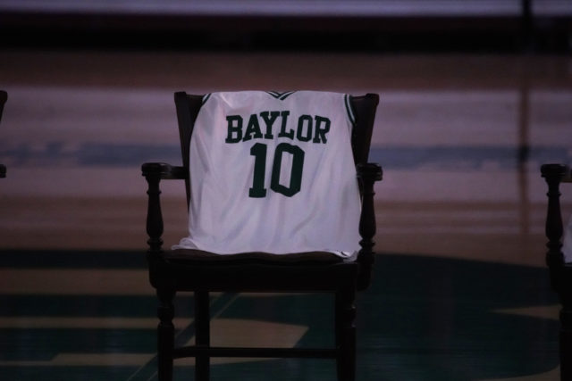 Jersey laid out in honor of the Immortal 10. Grace Everett | Photo Editor