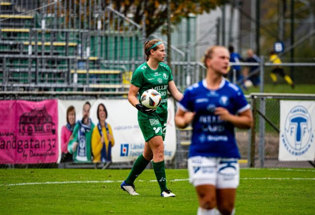 Former Baylor soccer goalkeeper Jennifer Wandt looks to boot the ball down the pitch after corraling possession of it.
Photo courtesy of Trelleborgs FF