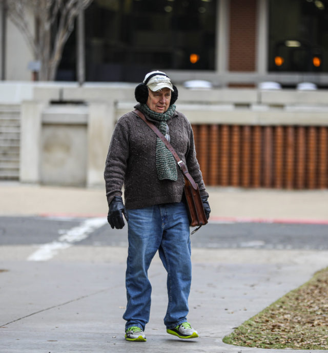 Ear muffs, scarves and gloves are recommended to keep warm during this winter storm. Kenneth Prabhakar | Photo editor