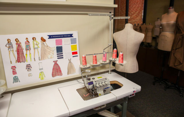 Mannequins and sewing machines are found all over the classroom. Kenneth Prabhakar | Photo editor